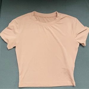 sports short sleeve top - nude